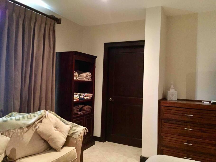 Apartment Front Boutique In - No Last-minute Check-ins